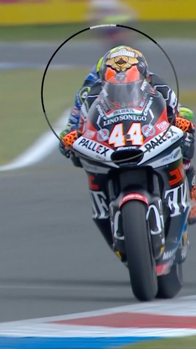 How did break his windscreen?! 👀 While pushing for a race win, Aron Canet pushed through his windscreen and cost himself the win 💥 #Moto2 | #MotoGP | #DutchGP