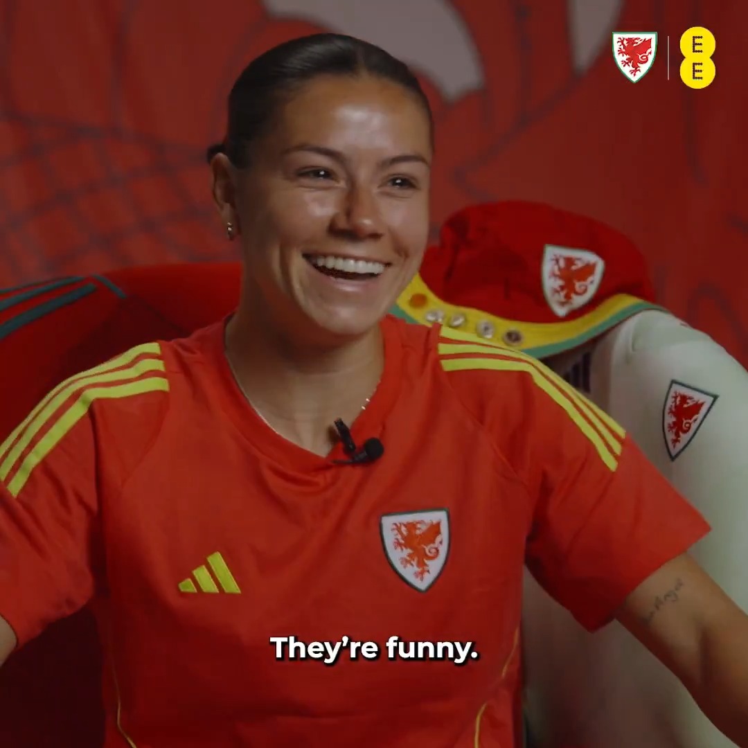 "Love you aunty Ffion!" 🥺♥️ Ffion Morgan and Rachel Rowe kick off #TheCwtsh connected by EE! 📺 🔗