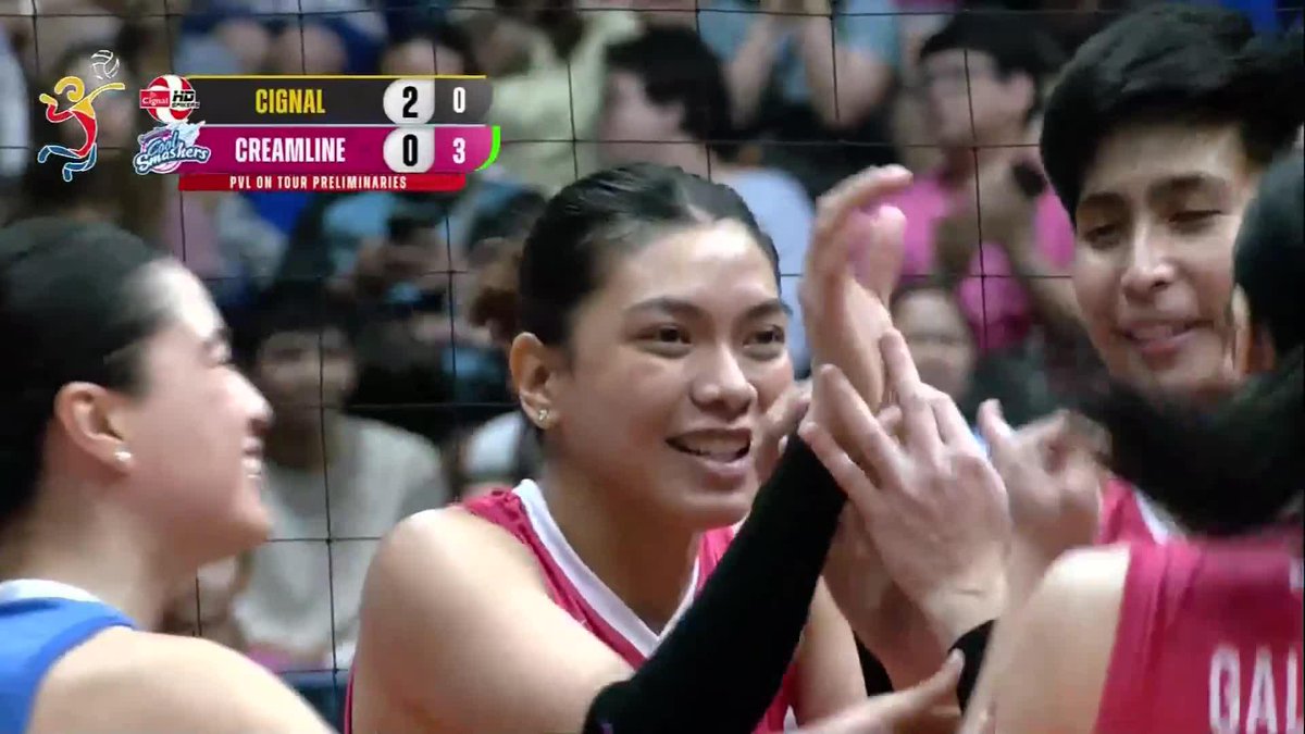 MAKING IT LOOK EASY 👌 Alyssa Valdez makes her presence felt in the third set with consistent scoring for the Creamline Cool Smashers against the Cignal HD Spikers in their 2025 PVL on Tour clash. #PVL2025 #TheHeartOfVolleyball #PVLonTour