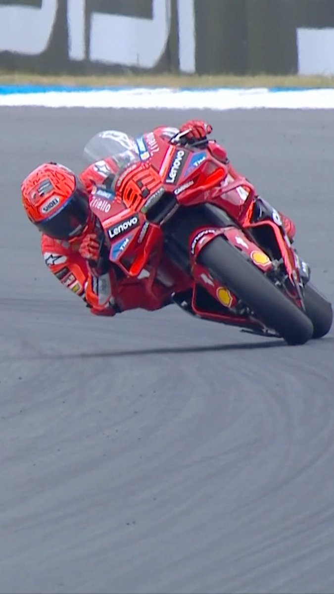 Smooth like butter ๐คฉ Just taking a moment to appreciate the Alien in full flow ๐ฎโ๐จ #MotoGP | #DutchGP