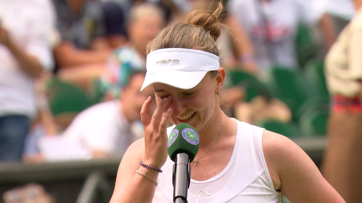 Our defending champion, Barbora Krejcikova, soaked up every moment on her return to Centre Court 💚 #Wimbledon
