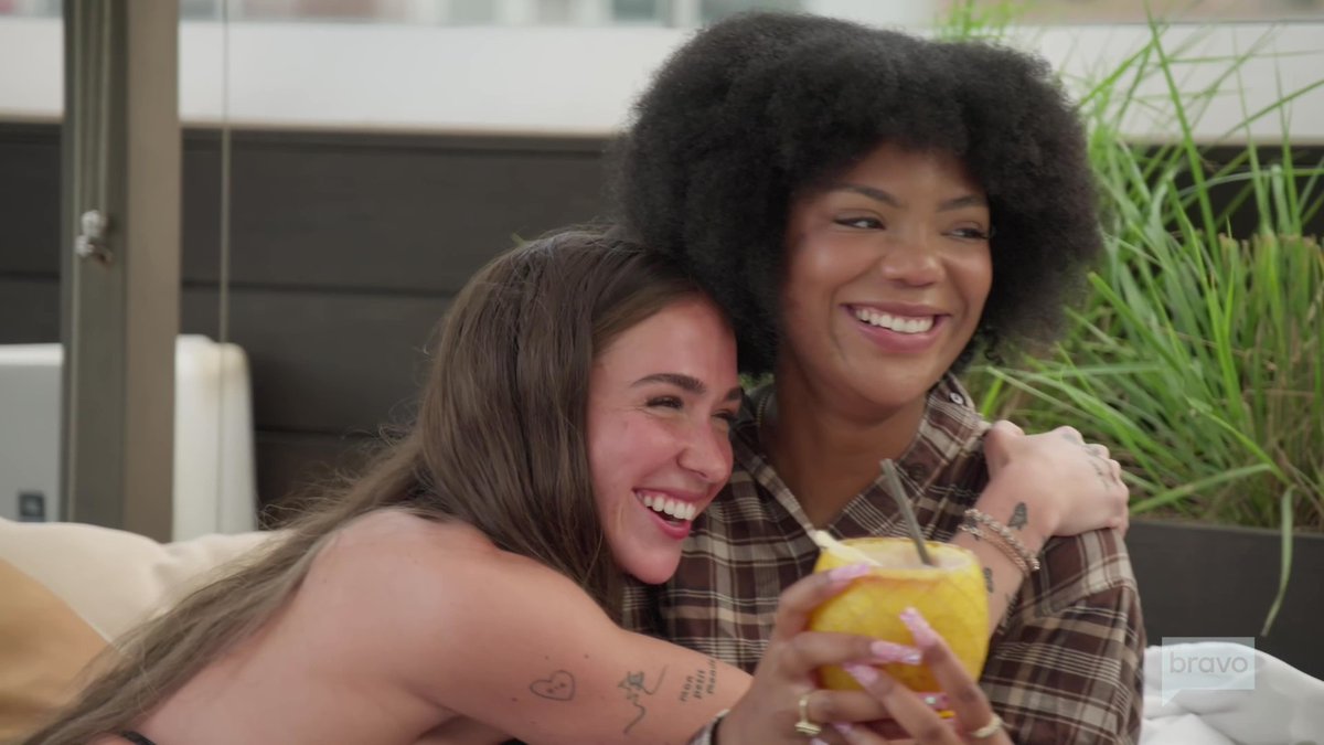 #NextGenNYC Preview: New besties Ariana & Riley have a sit down with Riley’s family 😍