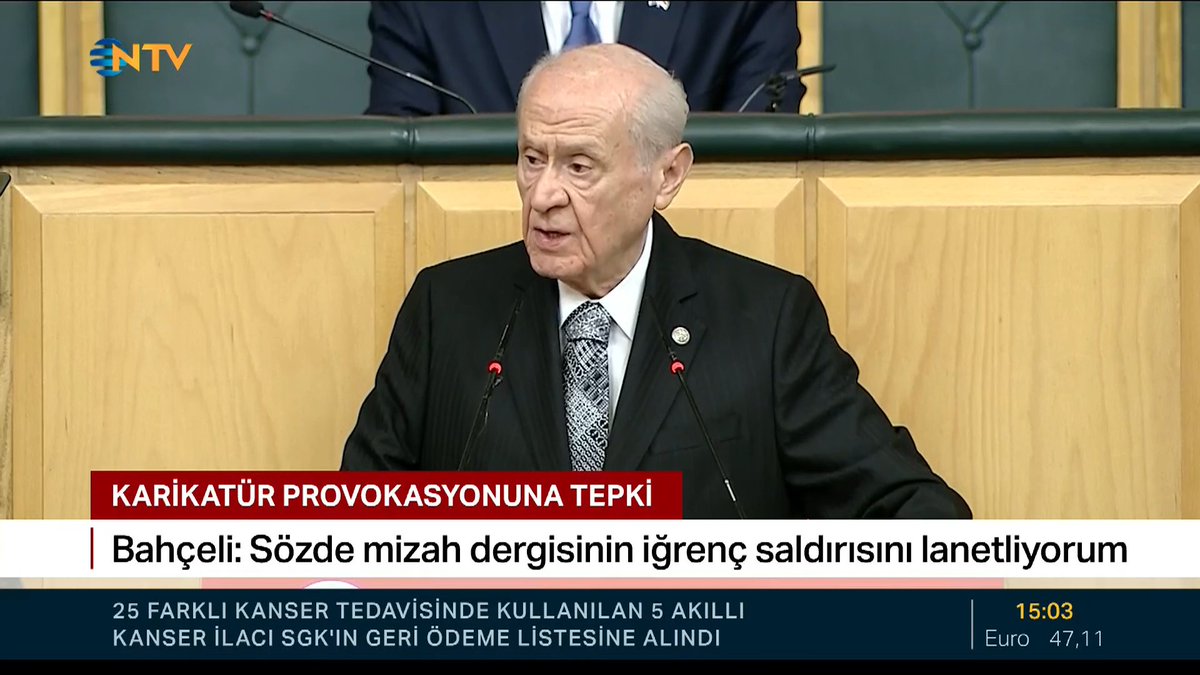 Yabancı benzerlerini aratmayacak ilkellikte yayın yapan sözde bir mizah dergisinde Efendimiz Resulullah’a yapılan iğrenç saldırıyı nefretle lanetliyor, İslamofobi tehdidinin ülke içine kadar sızmasına karşı siyasi, stratejik ve hukuki bir eylem planı hazırlanmasını önemli görüyorum.