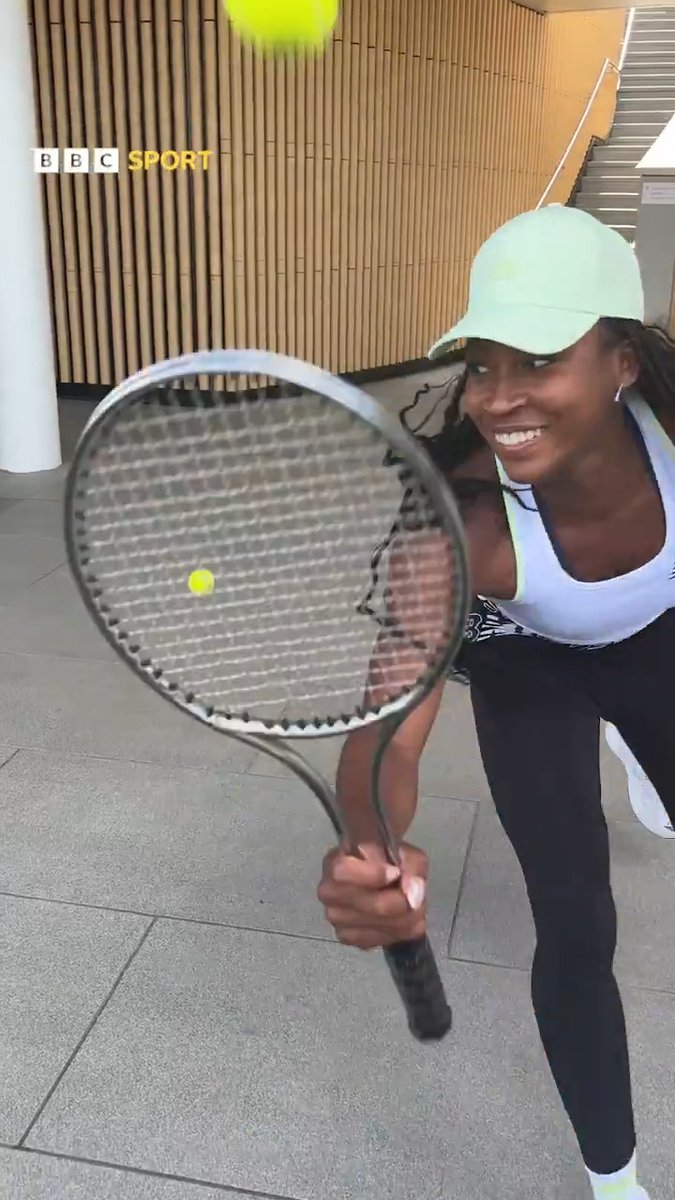 "I feel like I could do this all day… WOAH!" 😂 Coco Gauff loved our One Bounce Challenge 🎾🎾 #Wimbledon