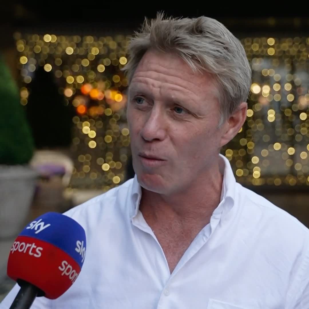 "Lewis knows it so well around there, it's just one of his glamour tracks where he can do it" 🤝 Simon Lazenby on whether Lewis Hamilton can win the British Grand Prix this weekend 🏎️