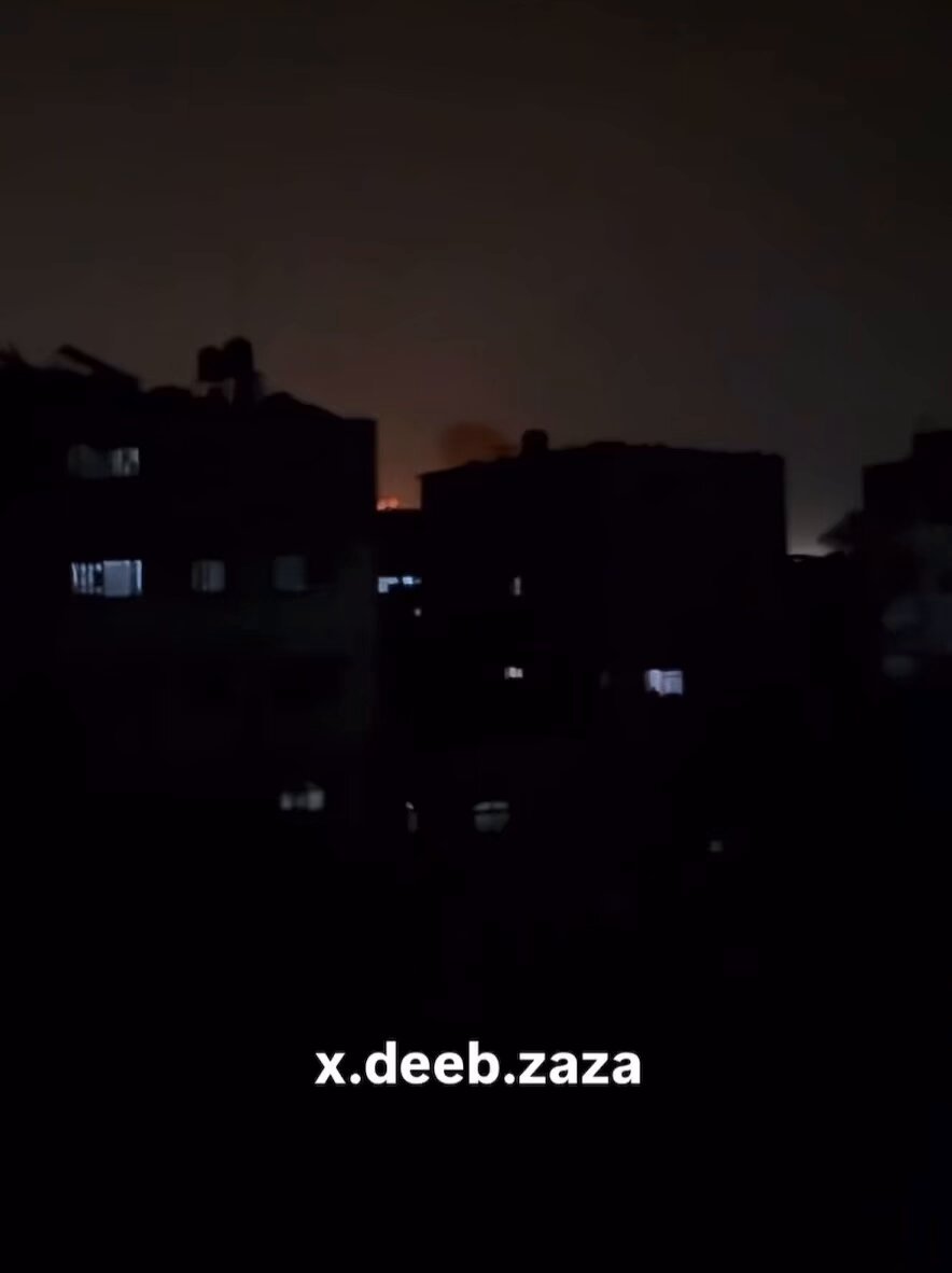 في هذه الأثناء، تُدكّ شمالُ قطاع غزة بأطنان من المتفجرات، يُسمع دويّها في غلاف غزة بل وأبعد من ذلك، إلى درجة أن الجيش الإسرائيلي أرسل تنبيهاً للمستوطنين يطمئنهم فيه بأن الأصوات القوية التي تُسمع ناتجة عن قصف عنيف لقطاع غزة .