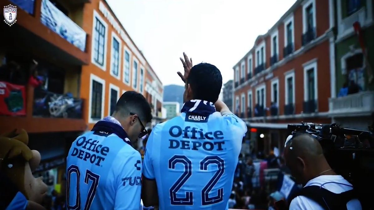 👋🏻 | Líder, ejemplo, referente: ¡Por siempre el Sargento de estos colores! 🤍💙🫡