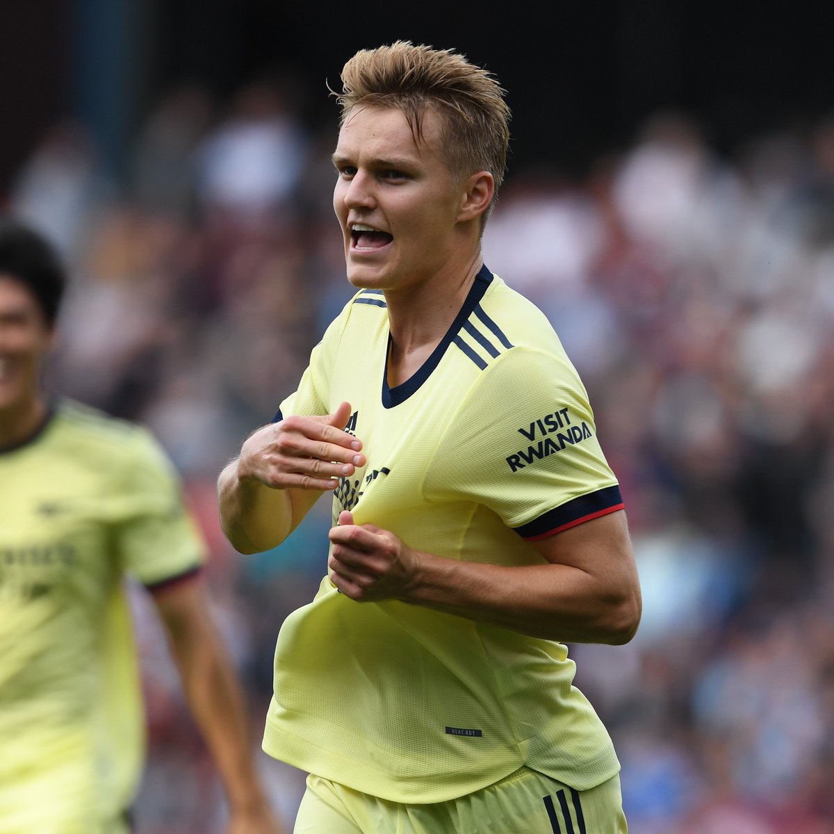 MW10: Burnley (A) Martin scored this stunning free-kick in our win at Turf Moor in 2021 🔥