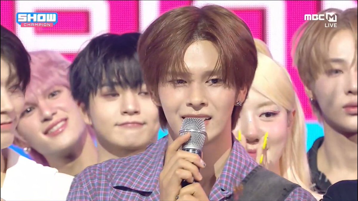 🏆 CRAVITY (CRAVITY) won first place, securing the 2nd trophy for “SET NET G0?!” and marking their first-ever Show Champion victory – Congratulations! 🎉 #SETNETG02ndWin #CRAVITY7thWin #CRAVITY #크래비티 (250702)