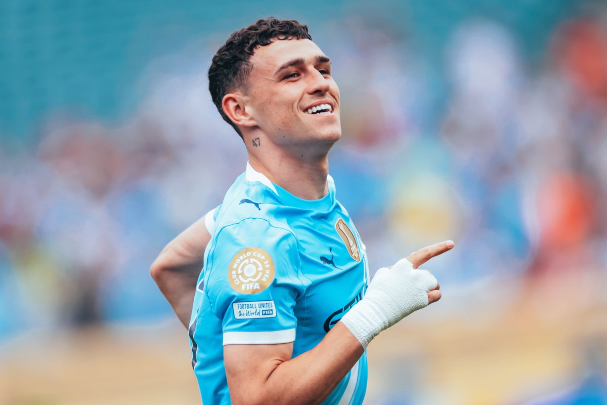 Triple digits for Phil Foden ⚽️💫