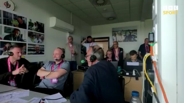 🗣 "Shall we say 4-1 Australia?" 🗣 "England will win a Test" Ian Higgins and Sam Perry of The Grade Cricketer joined TMS during the tea break to dish out some outlandish Ashes predictions 😅