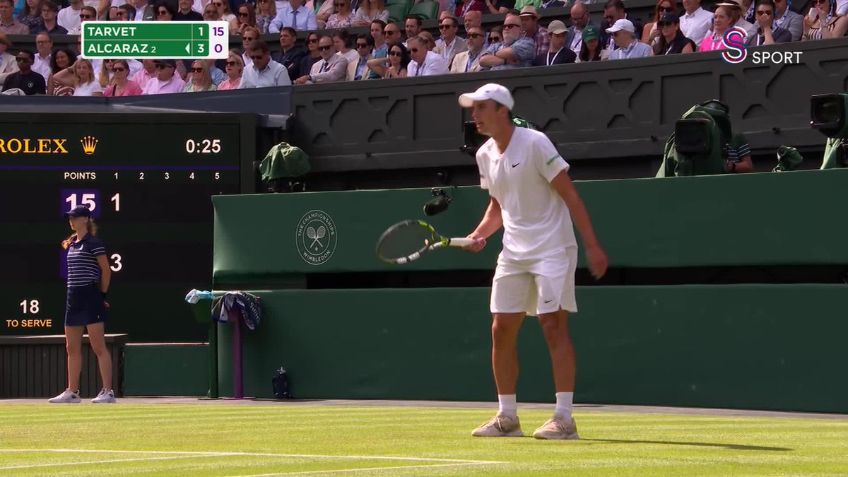 Puanı alıyor Alcaraz! 🌟🎾 #Wimbledon
