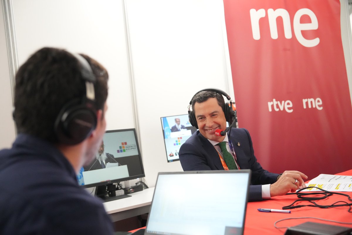 Montero tiene que ponerse en la piel de los andaluces y dar las instrucciones precisas para resolver de una vez el caos ferroviario y que se hagan las inversiones que necesita #Andalucía. Se tiene que solucionar cuanto antes este suplicio.
