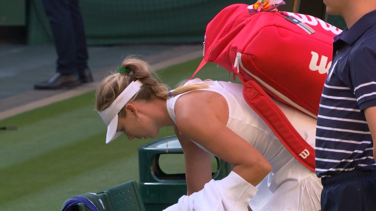 Solana, take a bow 👏 World No.101 and lucky loser Solana Sierra beats Katie Boulter coming from a set down to win 6-7(7), 6-2, 6-1 🇦🇷 #Wimbledon