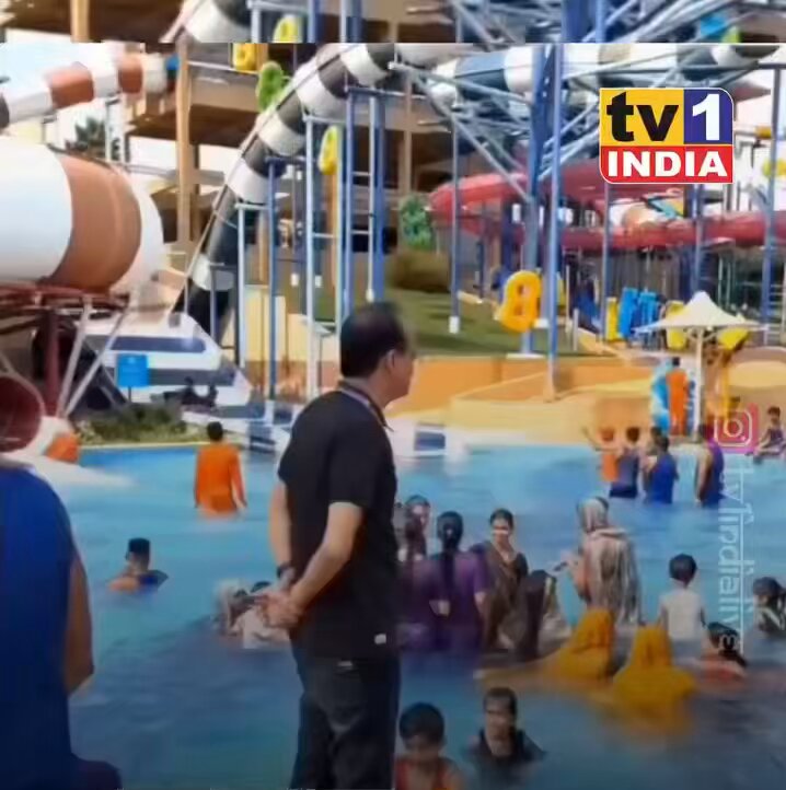 Man Praised by Instructor for Asking Where the Toilet Is at the Swimming Pool