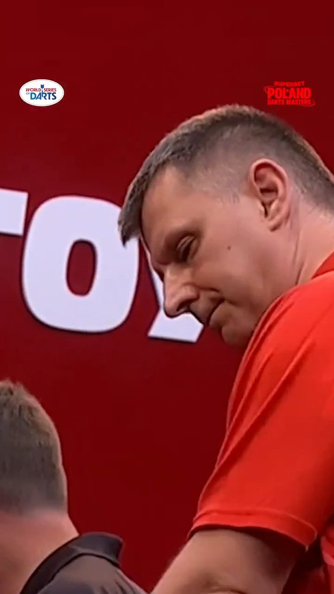 “5,000 FANS ON THEIR FEET!” 🇵🇱 An unforgettable night for Krzysztof Ratajski two years ago, as he stunned Rob Cross in the opening round of the first-ever Poland Darts Masters in Warsaw! 📺 The 2025 Superbet Poland Darts Masters kicks off this Friday, July 4, live from Gliwice!