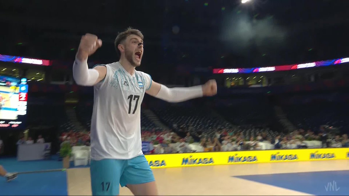 #VNL2025: VICENTIN SAVES, PALONSKY SLAMS! 🇦🇷🔥 From hustle to highlight, Argentina delivering brilliance! 🏐 #BePartOfTheGame #Volleyball #Voley