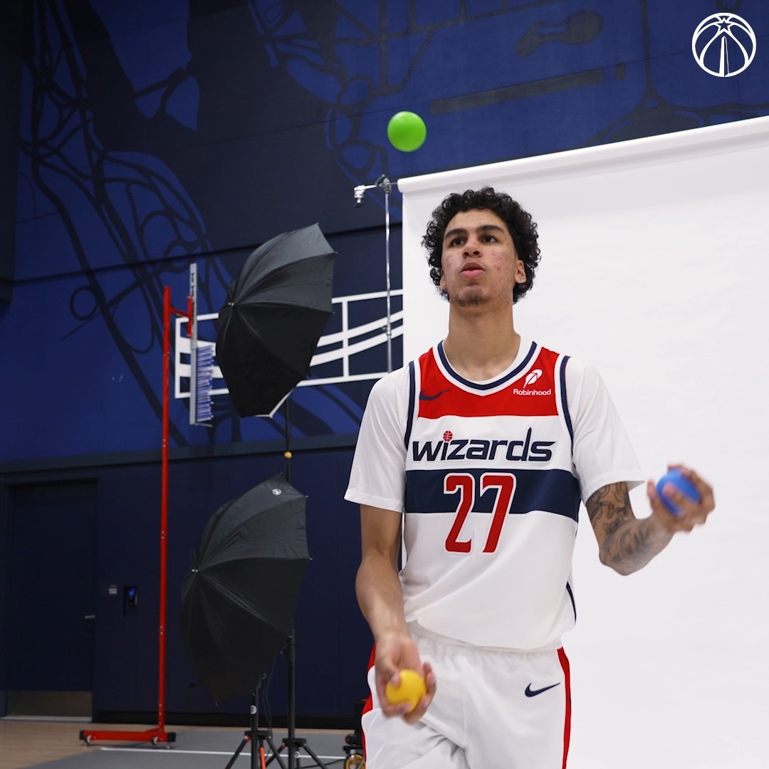 Hidden talent unlocked 🤹‍♂️ #ForTheDistrict | Will Riley