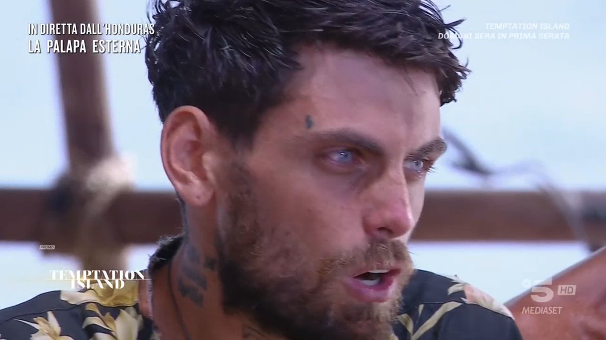"Se va male ci sarà sempre una soluzione, ma se va bene sarà un trionfo!" Jey ringrazia i suoi genitori per avergli sempre dato la possibilità di scegliere ❤️ #Isola