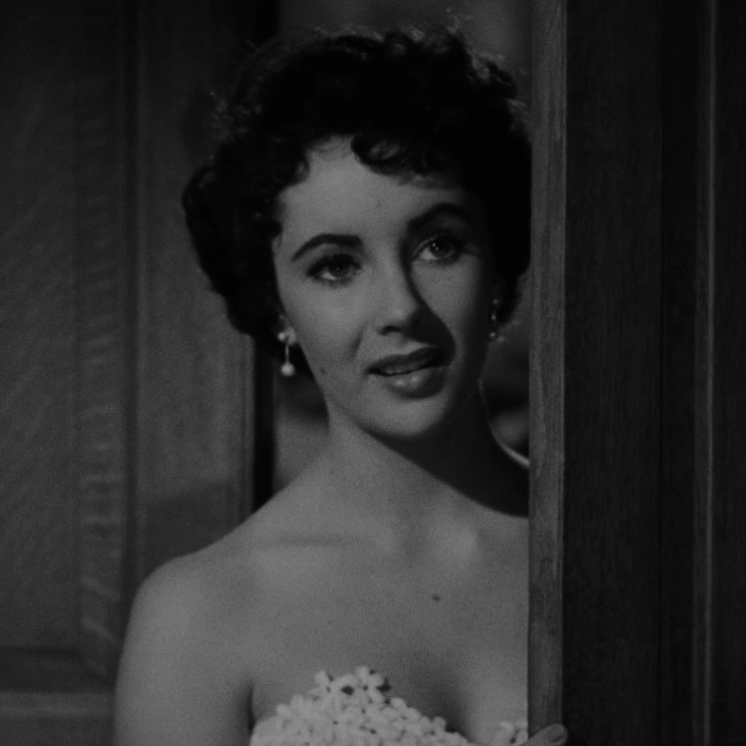Evening viewing recommendation? On Criterion Channel, watch A PLACE IN THE SUN (1951) in our Summer Romance collection. 🖤 Montgomery Clift and Elizabeth Taylor make for one of the most swoon-inducing screen couples of the '50s in George Steven's deluxe, multi-Oscar-winning adaptation of Theodore Dreiser’s AN AMERICAN TRAGEDY.