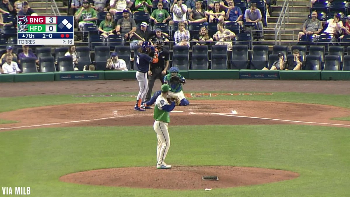 Jesse Winker blasts a three-run homer for Double-A Binghamton 💣