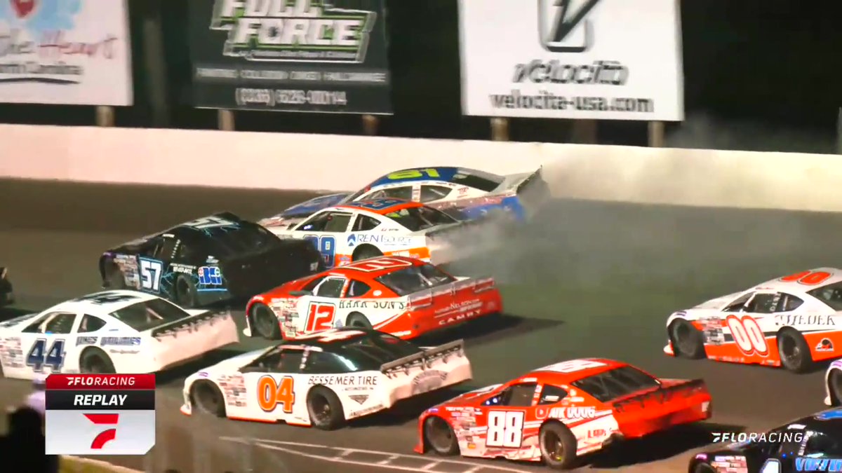 💥 Major CARS Tour points implications as there is a pileup at the front of the field at Caraway Speedway! #CARSTour #Firecracker265