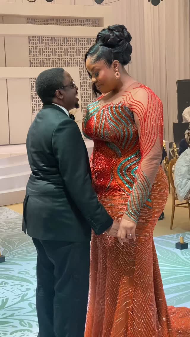 Short men and big things 🤣🤣