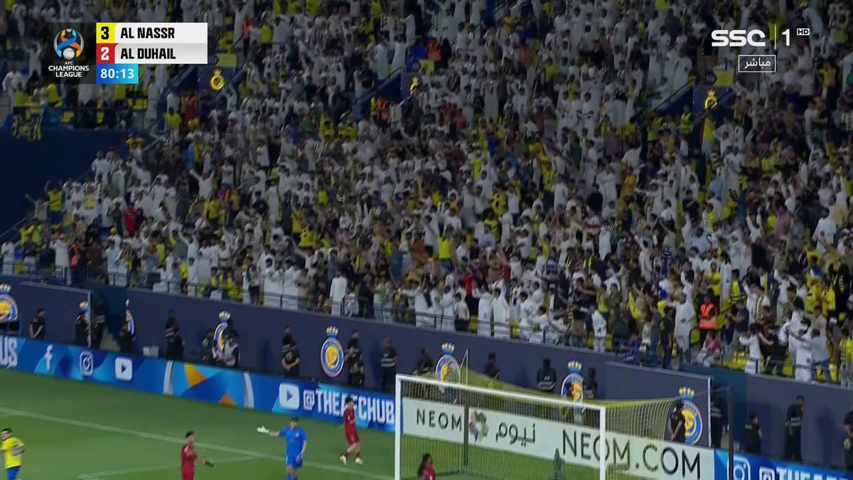 يعلم الله اشتقت لمتعة النصر مع كاسترو ورونالدو ذيك الفترة ولشغف اللاعبين والجمهور، كان أيام جميلة قبل العبث الي صنعه غويدو ومن معه في النادي كله إلى أن وصلنا لحال صعب