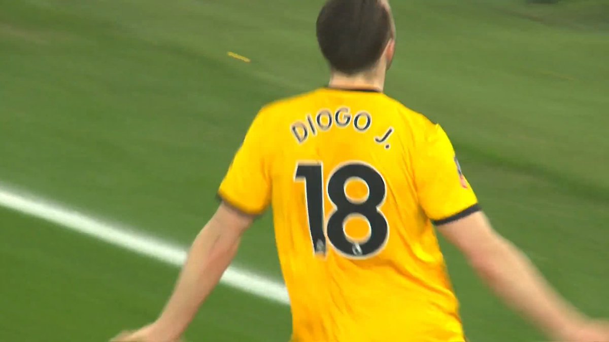 You won’t find many Molineux nights as special as this one. Thank you, Diogo 💛