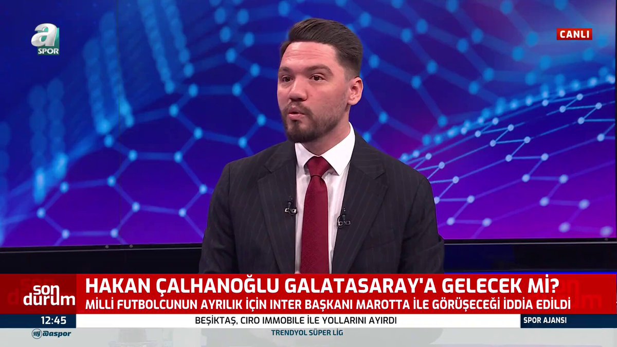 Kaya Temel: "Galatasaray, Victor Osimhen’in kararının ardından transferlerini hızlıca bitirecek. Sarı-Kırmızılı ekip, 19-23 Temmuz tarihlerinde oynanacak hazırlık maçlarına kadar kaleci transferini yetiştirmeye çalışacak."