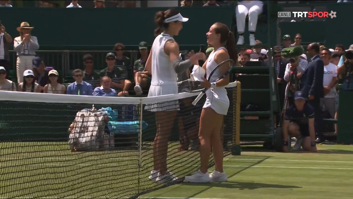 Oyun, set ve maç #ZeynepSönmez 🇹🇷 Türk tenis tarihinde bir ilk, tebrikler Zeynep 👏🏻🧿 #Wimbledon