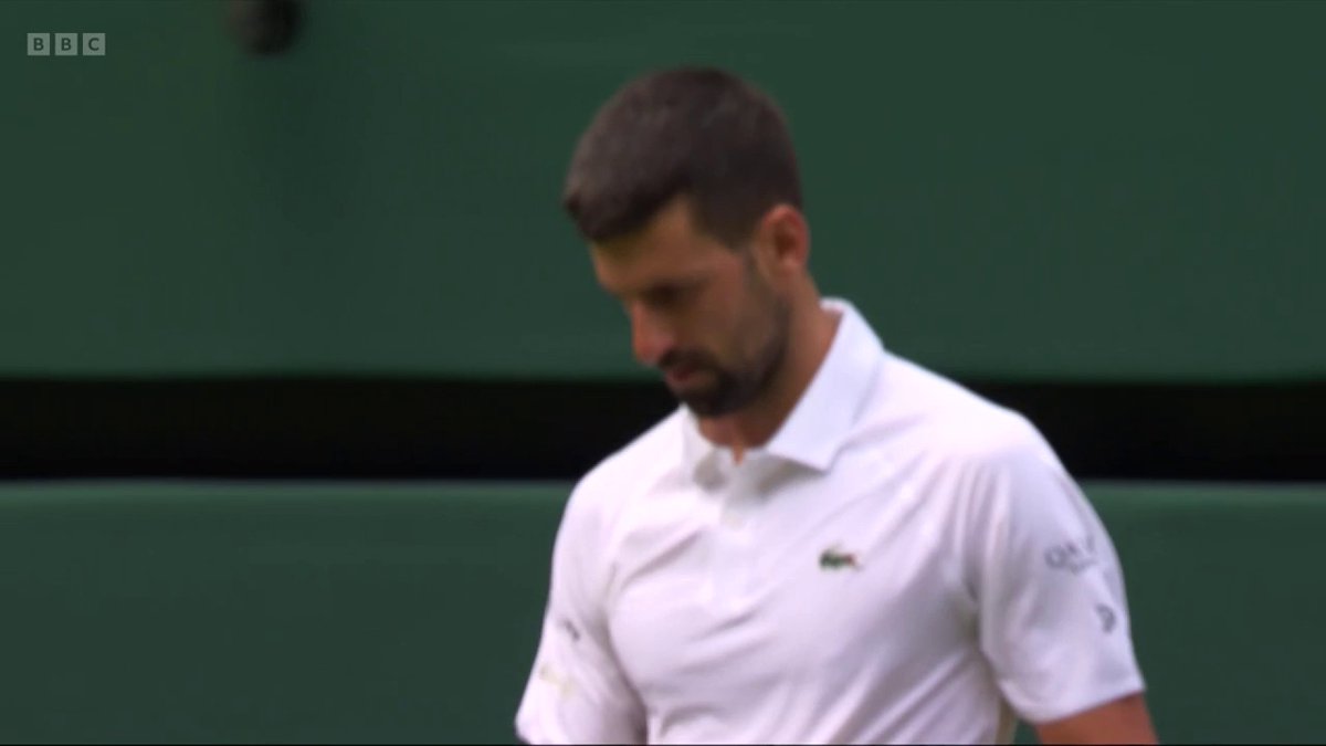 It's Novak Djokovic who remains in control of this second round match. He wins the second set 6-2 to move one set from victory. #Wimbledon
