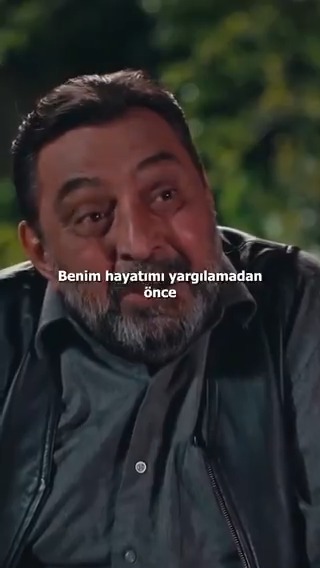 "Benim hayatımı yargılamadan önce benim ayakkabılarımı giy ve benim geçtiğim yollardan, sokaklardan, daha ve ovalardan geç. Hüznü, acıyı ve neşeyi tat. Benim takıldığım taşlara takıl. Yeniden ayağa kalk ve aynı yolu tekrar git benim gibi. Ancak ondan sonra beni yargılayabilirsin"