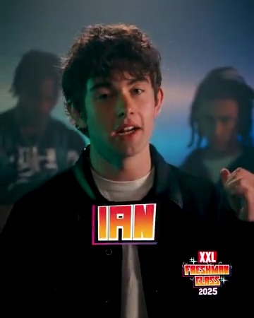 🗣️ XXL FRESHMAN FREESTYLE 🗣️ WATCH: With support from some friends, Ian insists he hasn't changed, but a few of his habits have in his 2025 XXL Freshman freestyle. See full freestyle here ➡️: