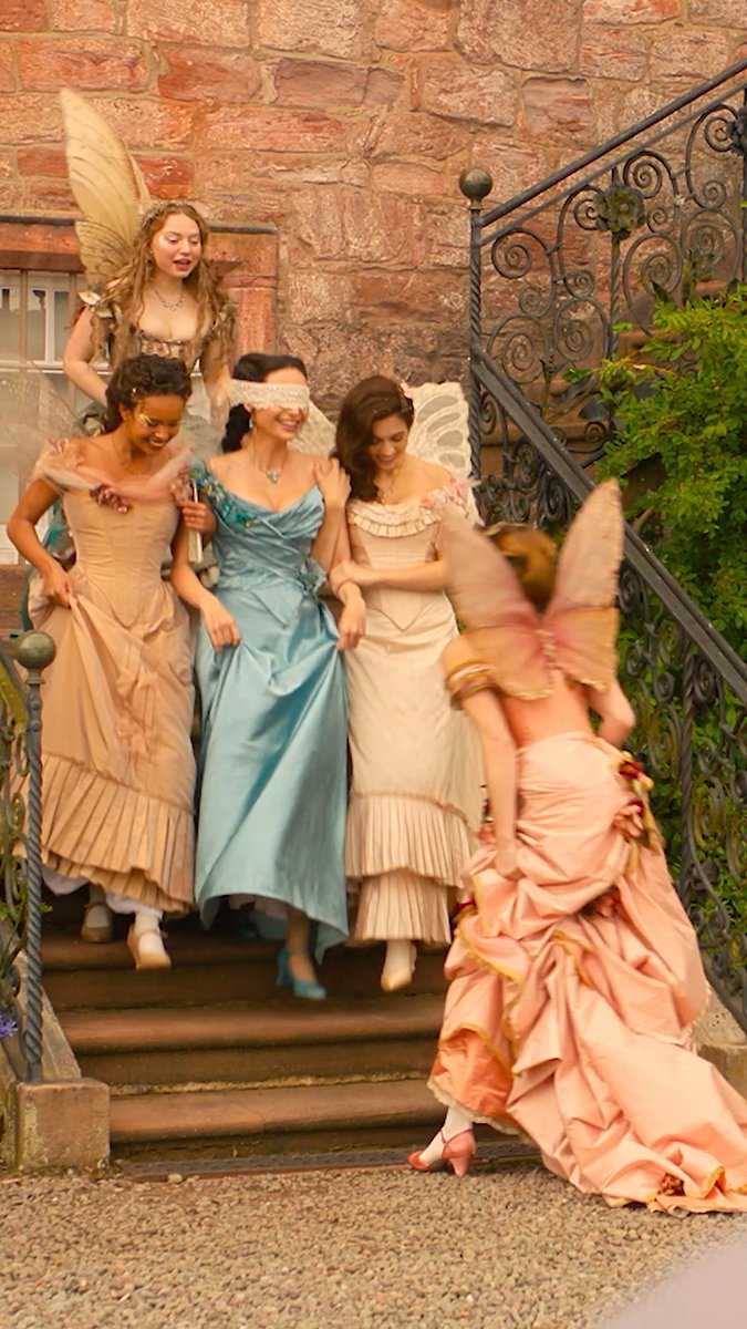 Aubri Ibrag gives us a behind-the-scenes look at Lizzy's Fairy Ball in the newest episode of #TheBuccaneers.