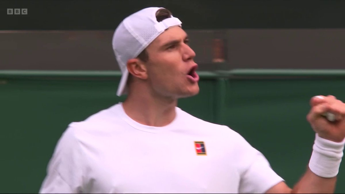 Was this the moment that started Jack Draper's comeback? The British number one punches the air after he breaks Marin Cilic. #Wimbledon