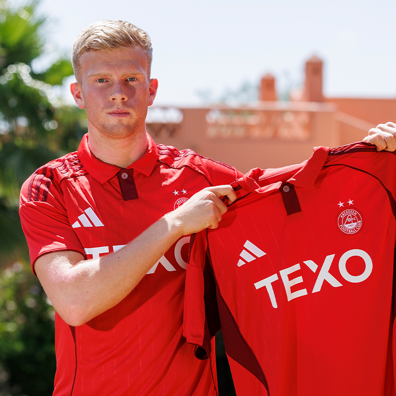 A new arrival into camp. Welcome, to the Dons Kjartan Már Kjartansson 🇮🇸