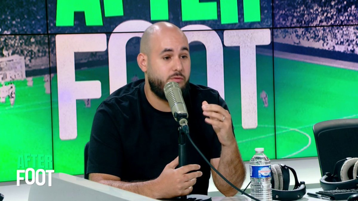🗣️ L'avis de 𝚆𝚊𝚕𝚒𝚍 𝙰𝚌𝚑𝚎𝚛𝚌𝚑𝚘𝚞𝚛 sur le PSG : "Le trio Vitinha-Ruiz-Neves est meilleur que le trio Verratti-Motta-Matuidi. Ils ont dépassé les parents, il faut dépoussiérer ce mythe du milieu sous Laurent Blanc." #RMCLive