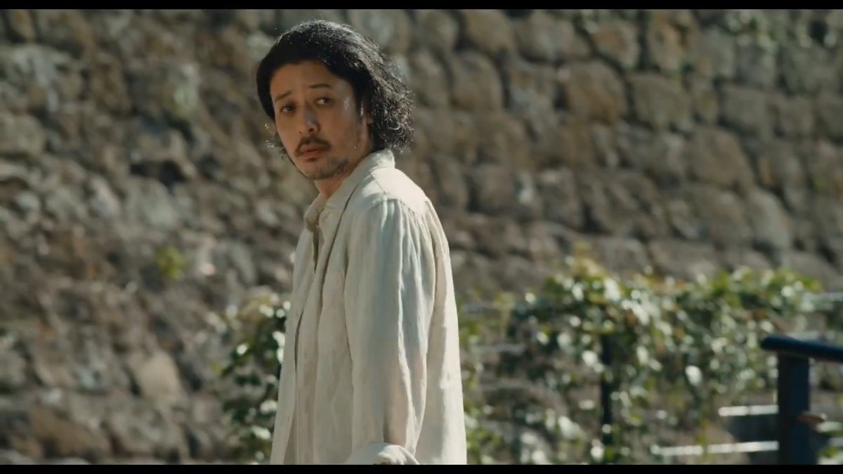 ⠀第27回 上海国際映画祭 🏆審査員特別賞受賞作🏆 夏の砂のように乾ききった⼼に沁み込む ⼀筋の希望の物語 映画『夏の砂の上』絶賛公開中🍃 出演： オダギリジョー 髙石あかり 松たか子 満島ひかり 森山直太朗 高橋文哉 光石研 監督・脚本：玉田真也