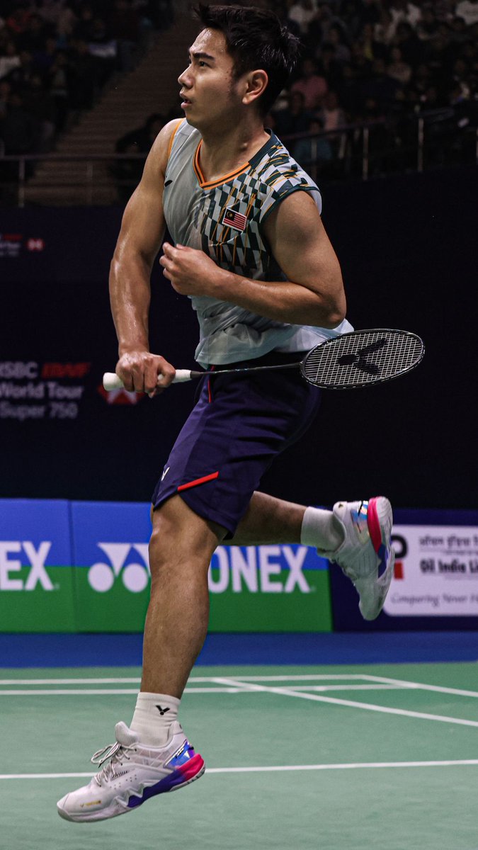 Now 𝙩𝙝𝙖𝙩'𝙨 a net shot done right. 💯🔥 #ICYMI 👉 #badminton