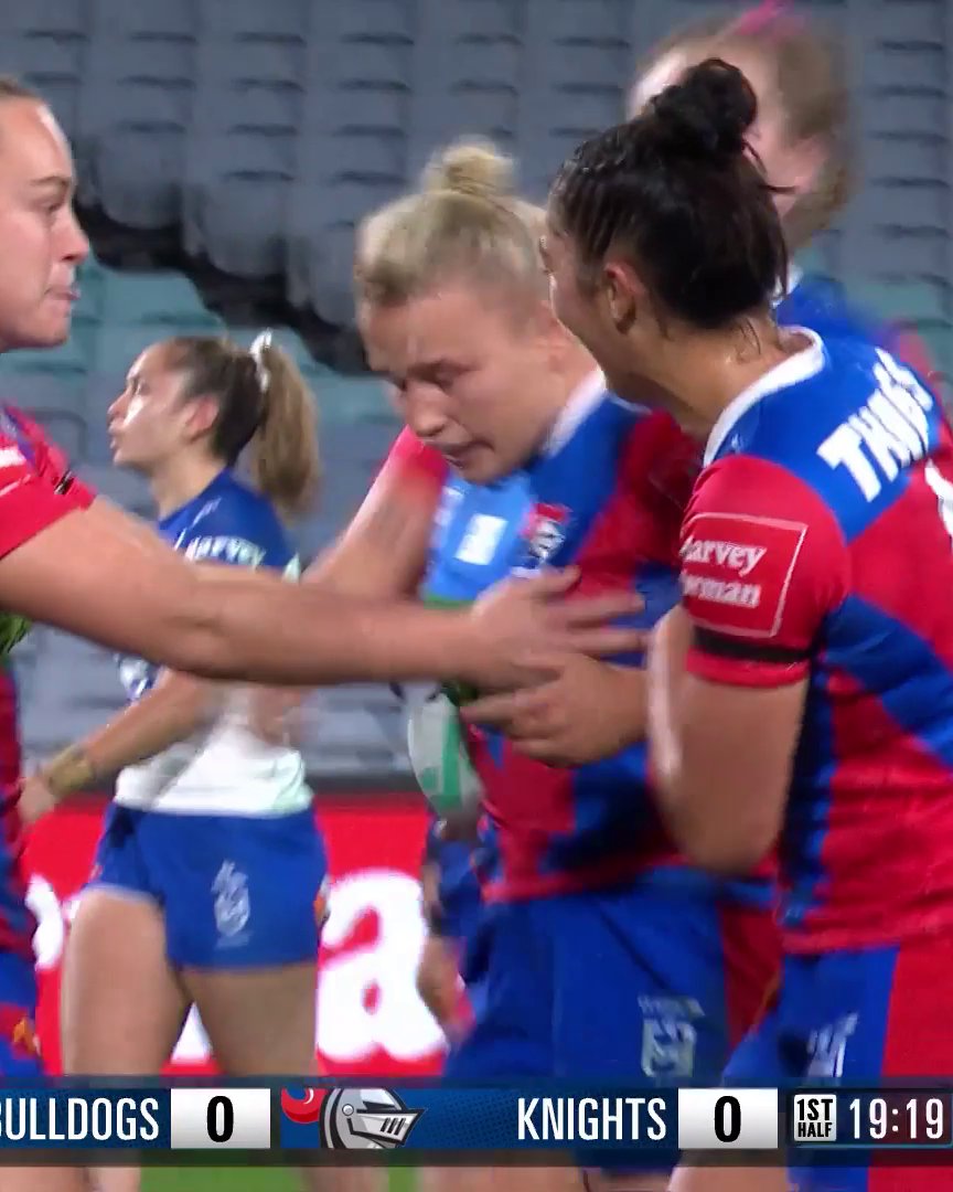 ๐ฎโ๐จ Georgia Roche with the dummy! ๐ด๓ ง๓ ข๓ ฅ๓ ฎ๓ ง๓ ฟ #EnglandRL