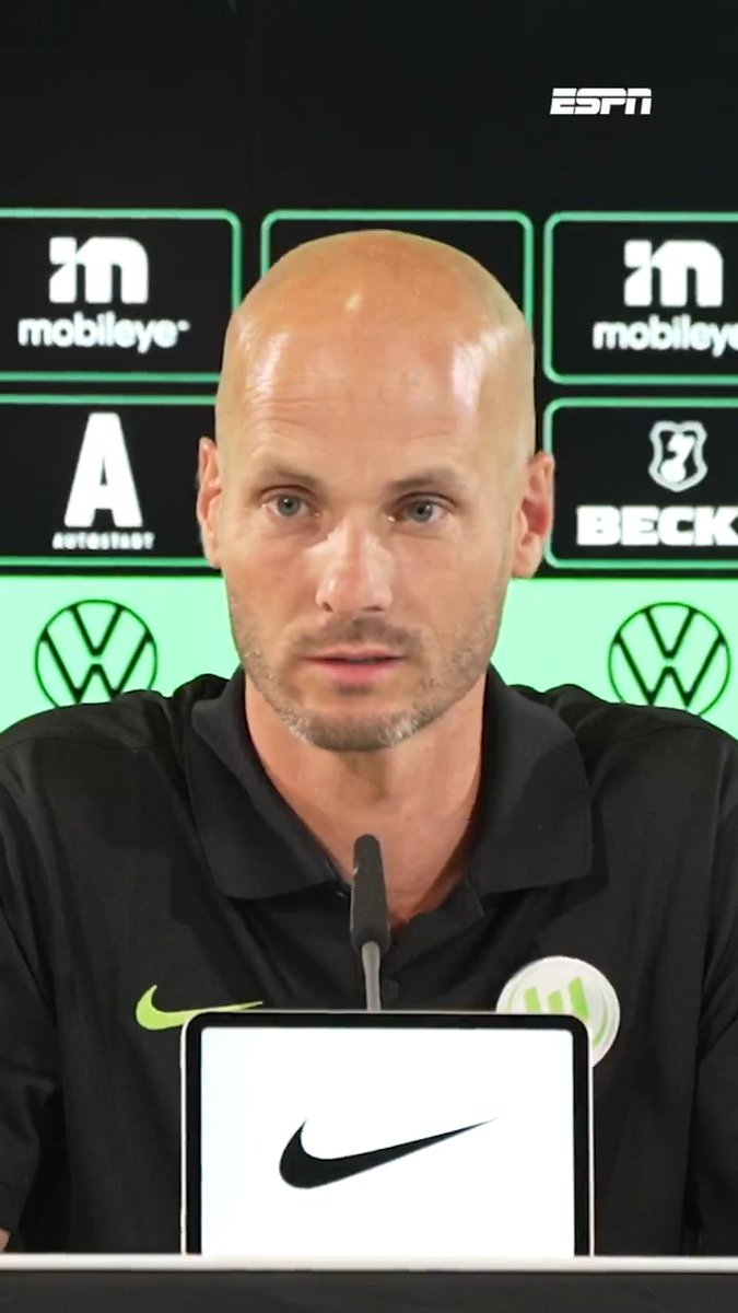 Duitsland maakt kennis met Paul Simonis 🗣️🇩🇪 🎥 VfL Wolfsburg