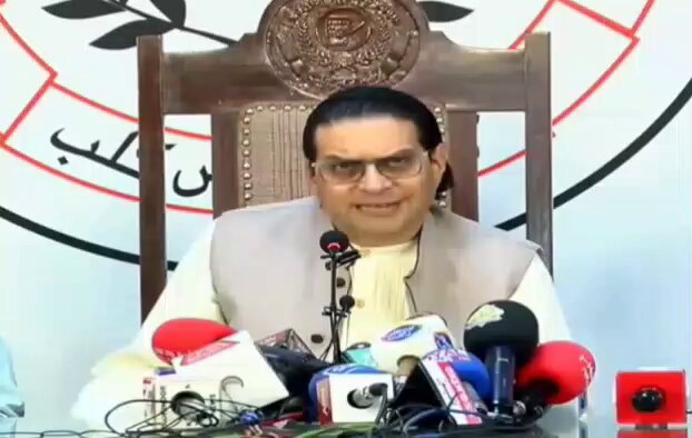 اگر ہمیں ہمارا حق عدالتوں میں نا ملا تو ہم اپنا حق سڑکوں پر لیں گے لیکن پیچھے نہیں ہٹیں گے۔ بیرسٹر سلمان اکرم راجہ