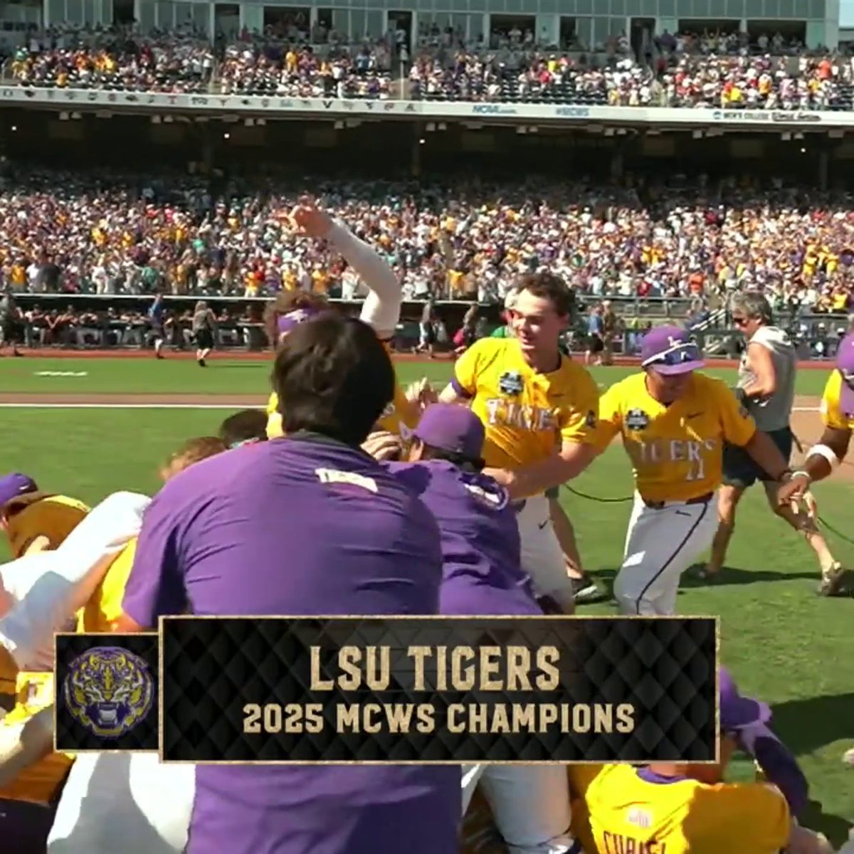 NO. 8 FOR THE POWERHOUSE 🏆 LSU Baseball | #SECNTakeover