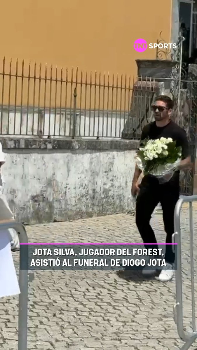 🇵🇹🕊️ Jota Silva, jugador del Nottingham Forest, asistió al funeral de Diogo Jota para despedir a su compatriota.