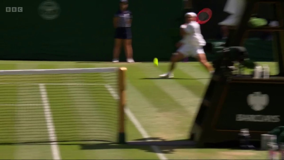 Mattia Bellucci sent Cam Norrie's serve back around the post with interest! 😤 #Wimbledon