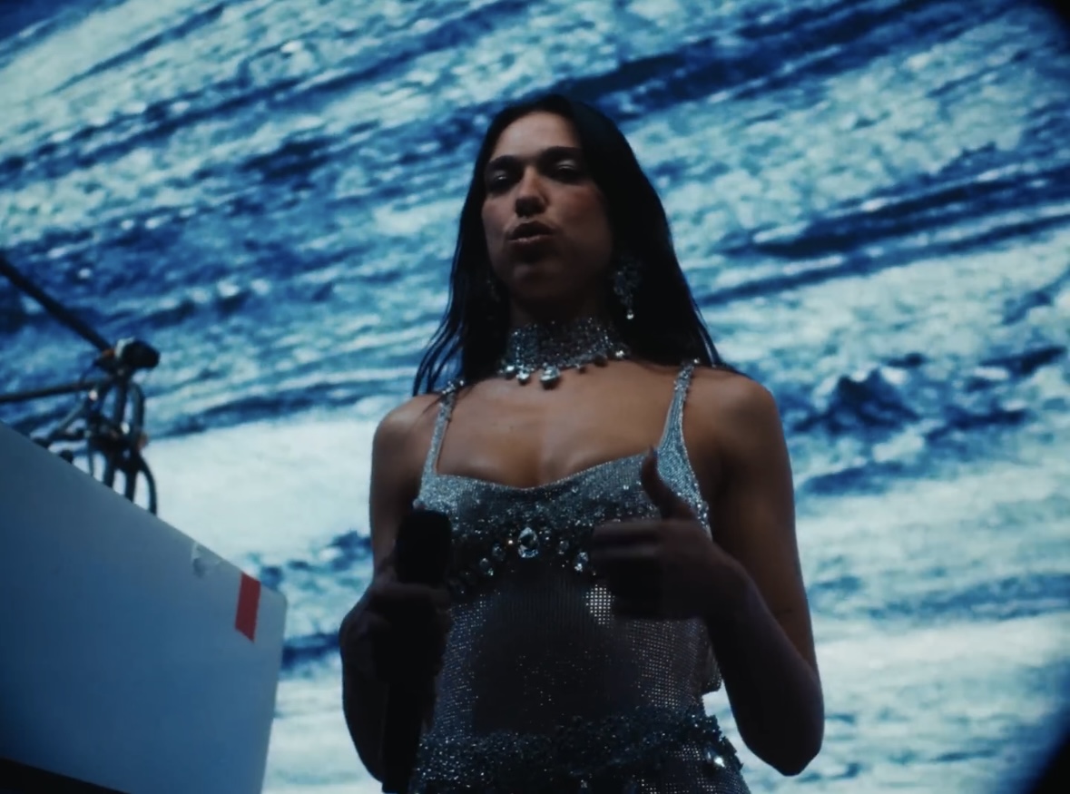 📹 | DUA LIPA’s mini #RadicalOptimismTourLondon documentary is out now on YouTube! Link: