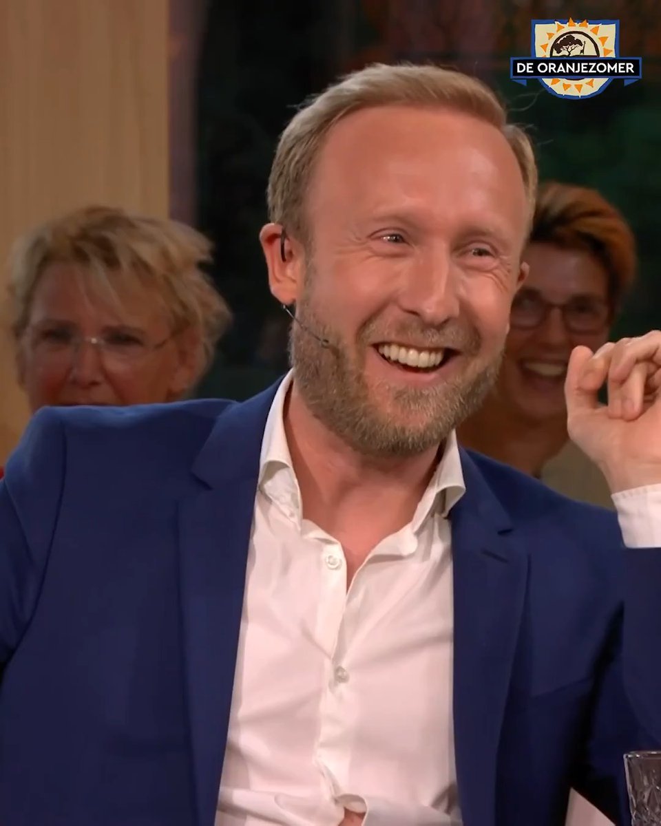 Raymond Mens onthult vaste vriend in het buitenland: 'Ik heb een foto meegenomen uit Griekenland...' 😂😂 #deoranjezomer