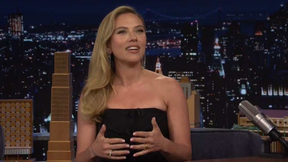 Scarlett Johansson manifested her role in Jurassic World ✨ #FallonTonight #JurassicWorldRebirth
