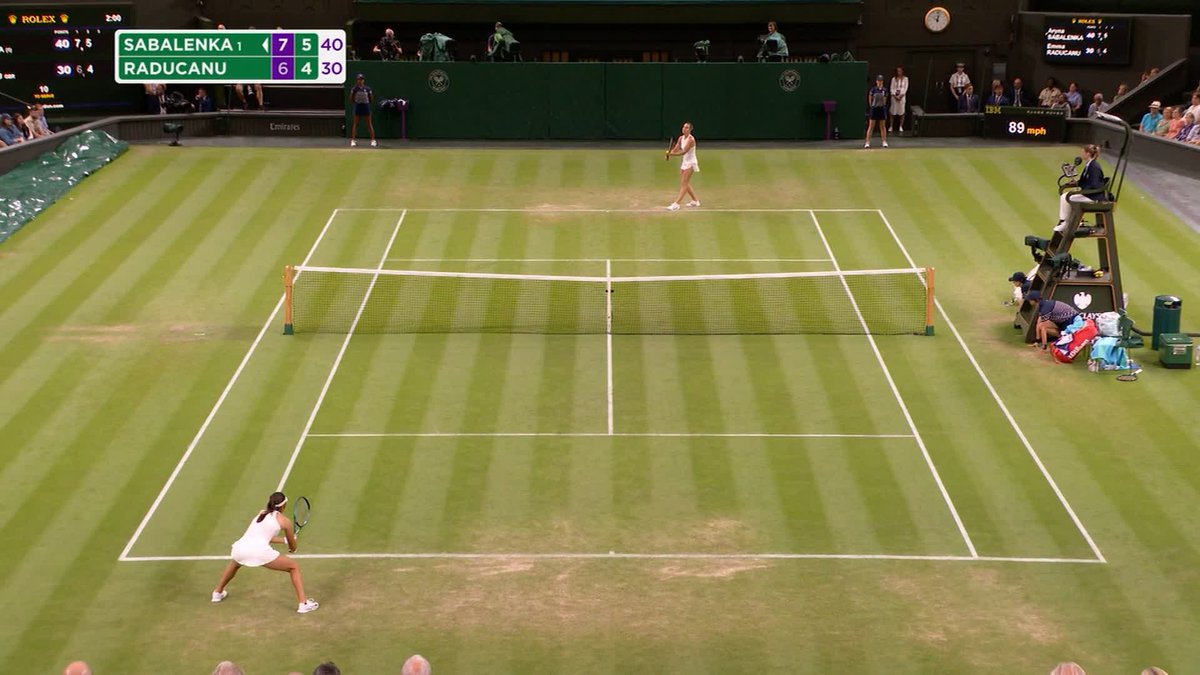 SABALENKA SHINES ✨ The world No.1 beats Emma Raducanu 7-6(6), 6-4 in a thrilling Centre Court battle #Wimbledon